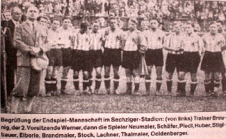 1931-06-14 Begrüssung der Endspielmannschaft im Sechzger-Stadion