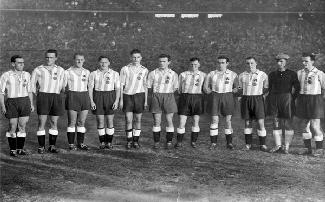 1942-11-15  Pokalendspiel gegen Schalke in Berlin 2-0 (2)