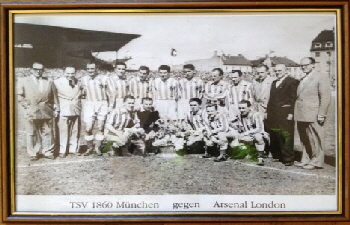 1954--05-19 1860 - Arsenal London 