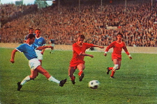 1967-68 Eikon Knig Fussball Nr. 239 60 - Kaiserslautern (1)