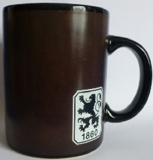 2023 braun mit Lwenkopf und Emplem (2)