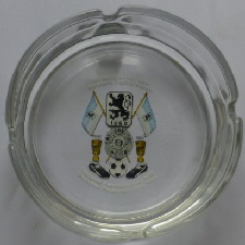 Aschenbecher rund TRADITION kleine weisse Schrift  (2)